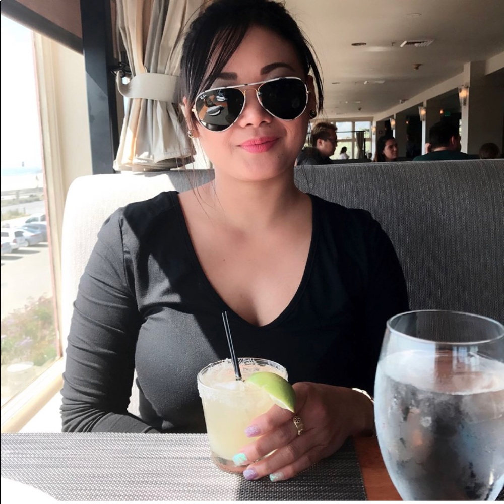 Meet your Posher, Riena